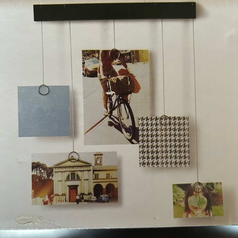 Photo/memo holder
